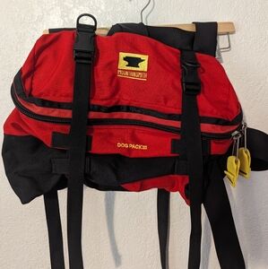 Mountain smith dog pack